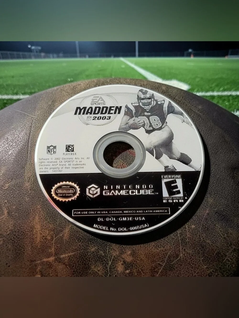 Madden NFL 2003 (Nintendo GameCube, 2002) DISC ONLY Includes Paper Sleeve. The p